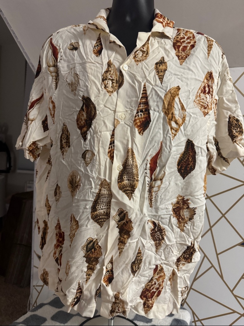 H&MTropical Seashell Print Button-Up Shirt - Cream & Brown